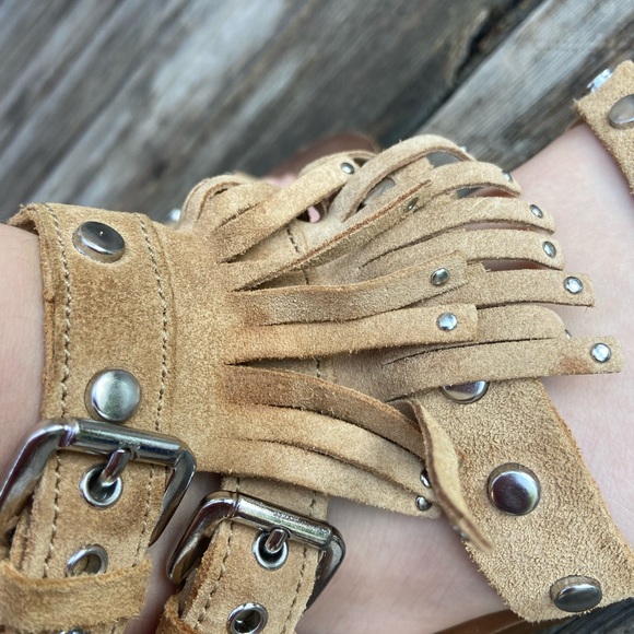 Zara Girl size 13 suede Bohemian fringed sandal with side zip - Picture 3 of 5